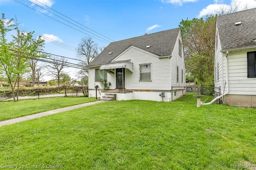 8201 Heyden, Detroit, MI 48228 - #2