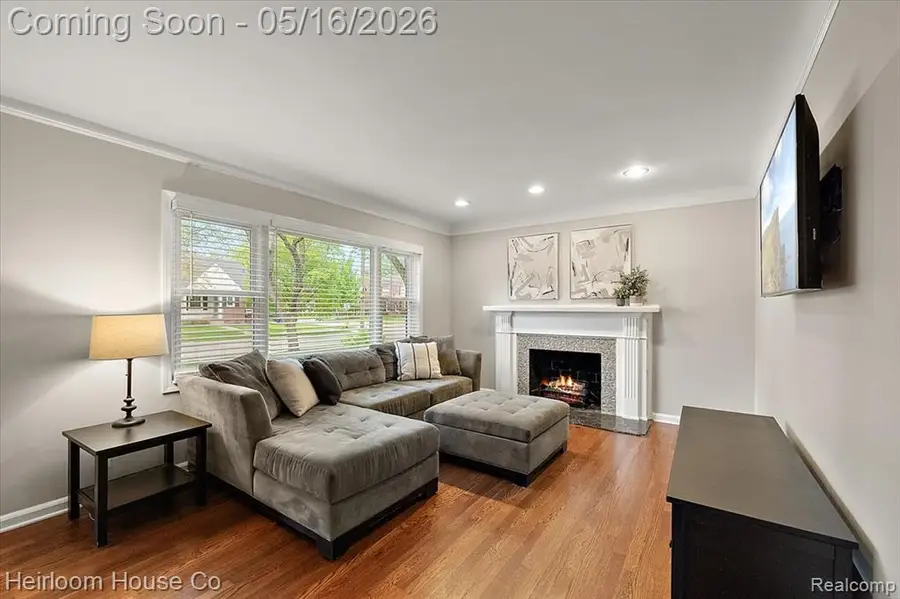 23140 Sheridan, Dearborn, MI 48128 - #2