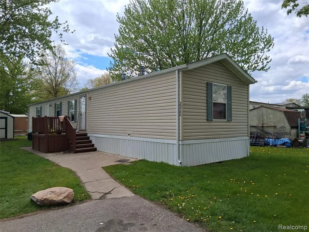 29780 Flushing Court, New Baltimore, MI 48051 - #1
