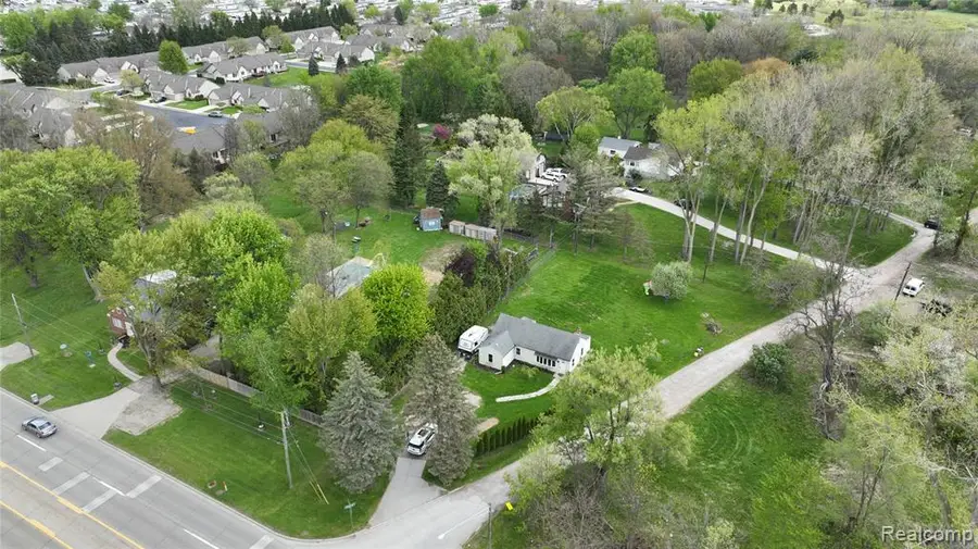 37480 Hayes, Clinton Township, MI 48038 - #3