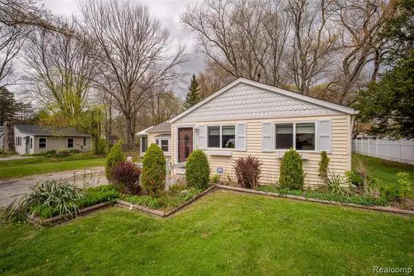 7203 Aspen, Lexington, MI 48450