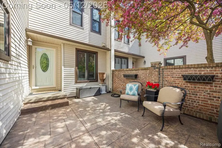 317 Willow Grove, Rochester Hills, MI 48307 - #3