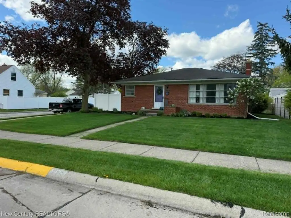 220 S Marias, Clawson, MI 48017 - #1