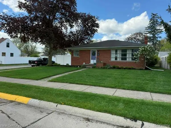 220 S Marias, Clawson, MI 48017