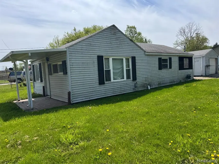 8325 Walter, Genesee, MI 48458 - #2
