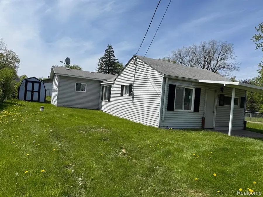 8325 Walter, Genesee, MI 48458 - #3