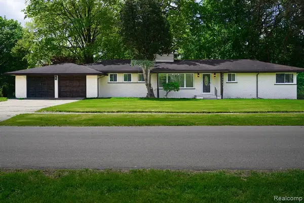 19041 Bungalow, Lathrup Village, MI 48076