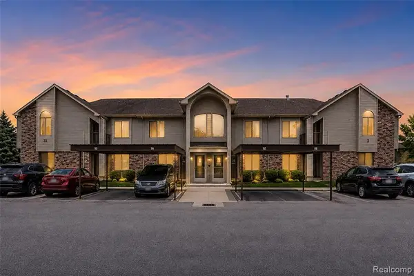 42764 Lilley Pointe #165, Canton, MI 48187