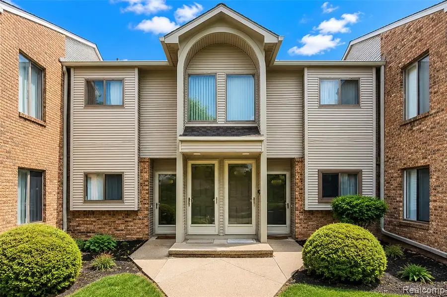 42764 Lilley Pointe #165, Canton, MI 48187 - #2