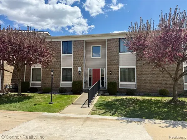 1660 River #19, Marysville, MI 48040