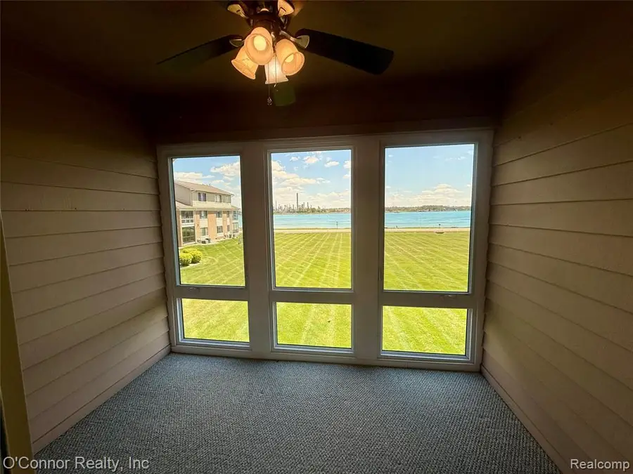 1660 River #19, Marysville, MI 48040 - #2