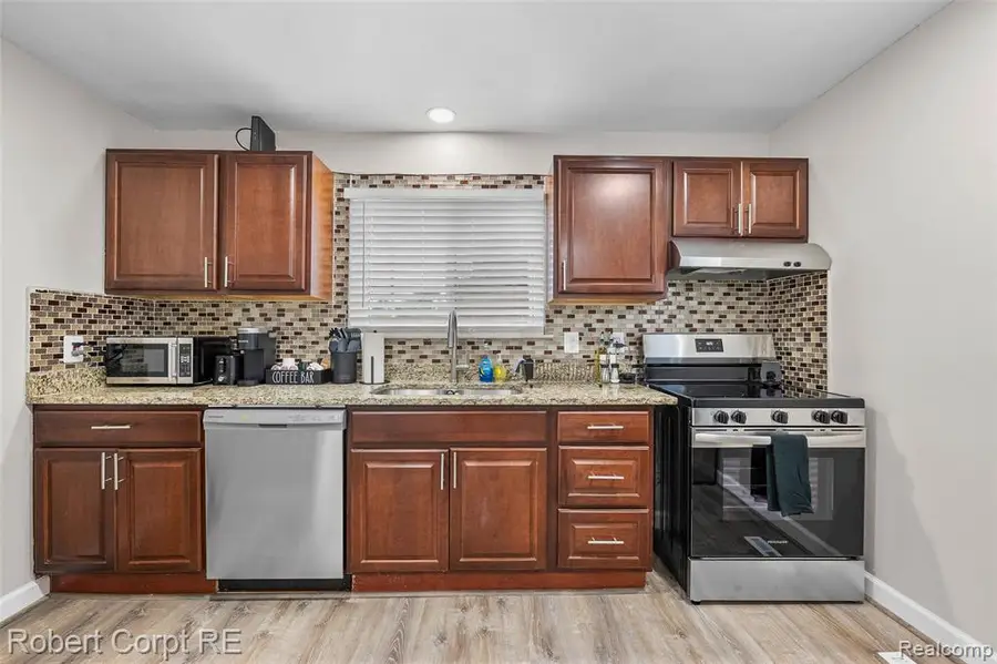 4772 Harding, Dearborn Heights, MI 48125 - #3