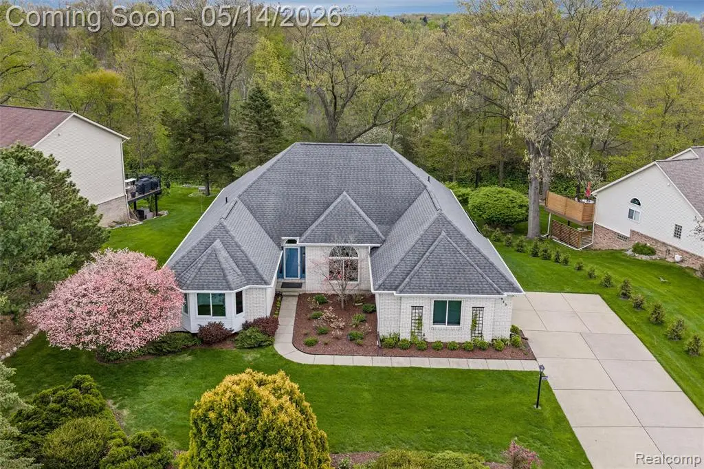 8945 Huron Bluffs, White Lake, MI 48386 - #1