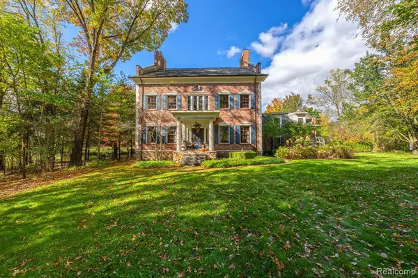 6230 Winkler Mill, Rochester Hills, MI 48306