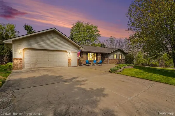 593 Deanna, Lapeer, MI 48446