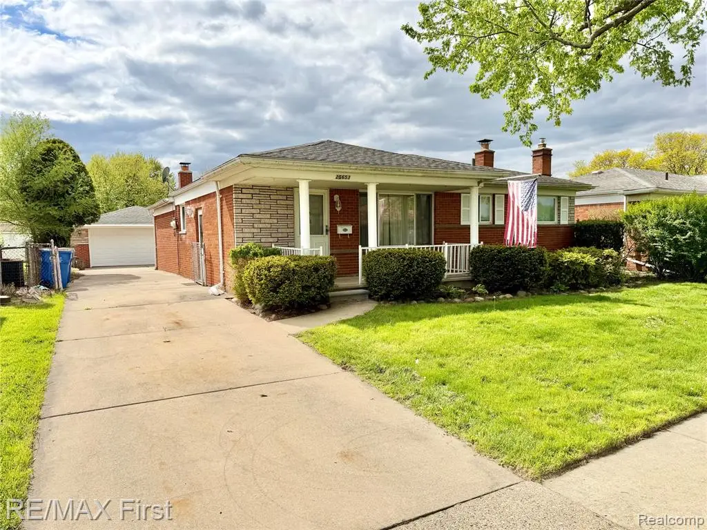 25653 Palomino, Warren, MI 48089 - #1