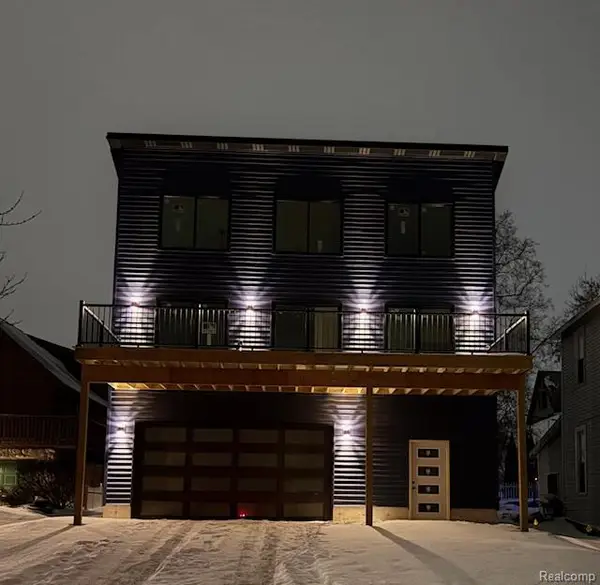 2431 Armour St, Port Huron, MI 48060