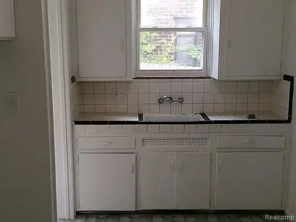 11007 Beaconsfield, Detroit, MI 48224 - #2