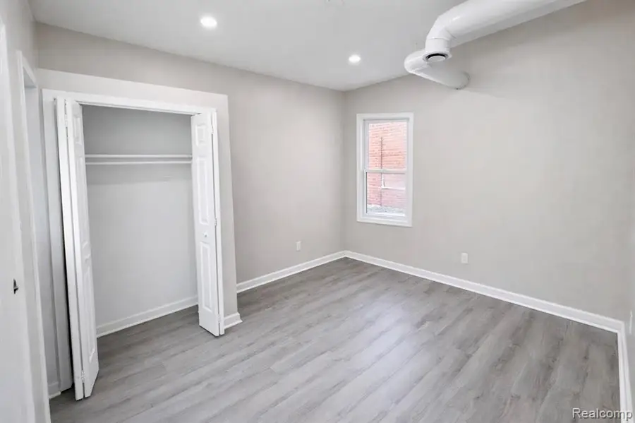 2433 Pulaski, Hamtramck, MI 48212 - #3