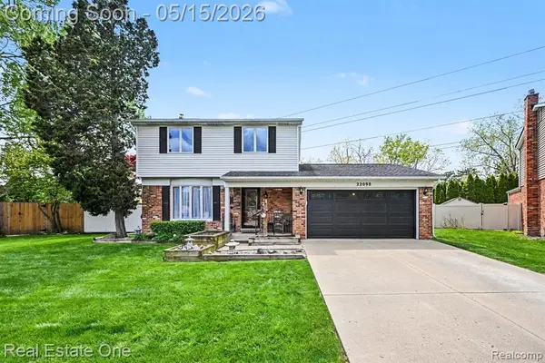 22098 Hillcrest, Trenton, MI 48183