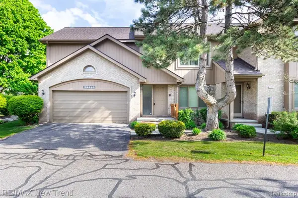 29583 Sierra Pointe, Farmington Hills, MI 48331