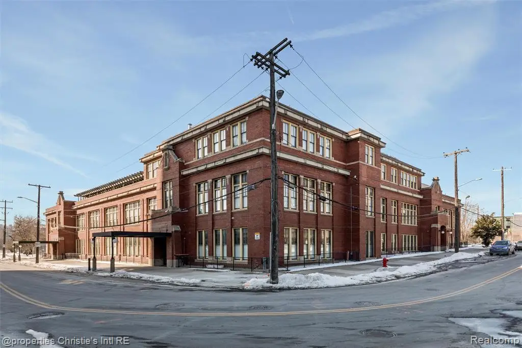 1395 Antietam #39, Detroit, MI 48207 - #1