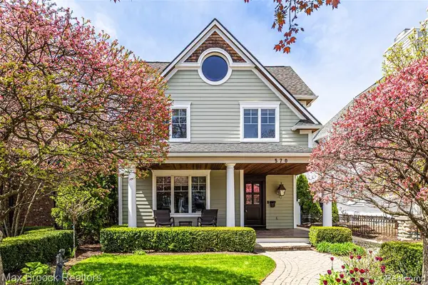 570 Pierce, Birmingham, MI 48009