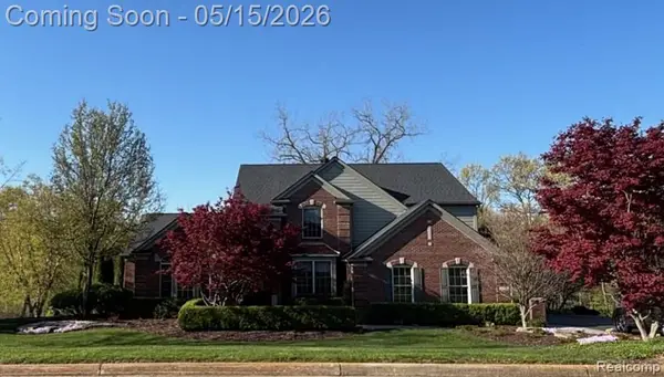 9074 Ridgefield, Brighton, MI 48114