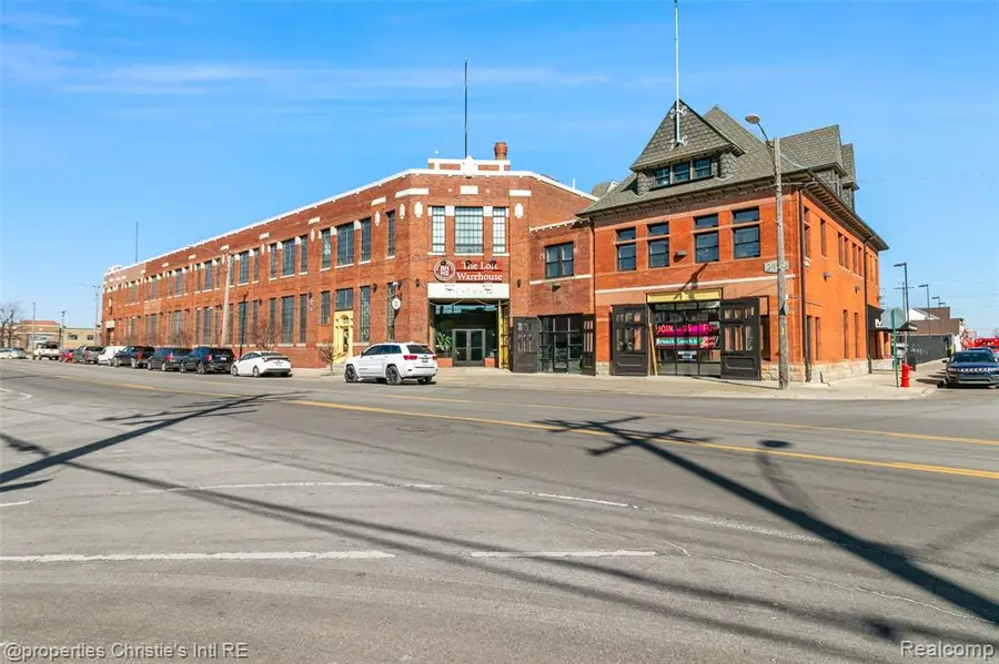 3434 Russell #27-207, Detroit, MI 48207 - #2