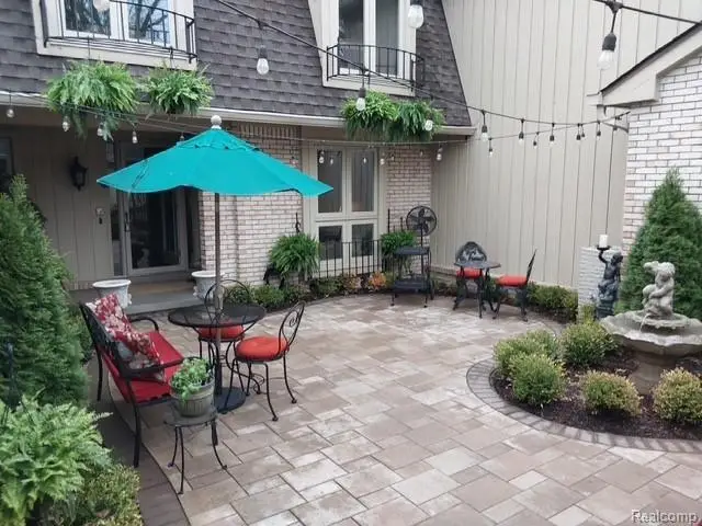 1243 Woodcrest, Bloomfield Hills, MI 48304 - #2