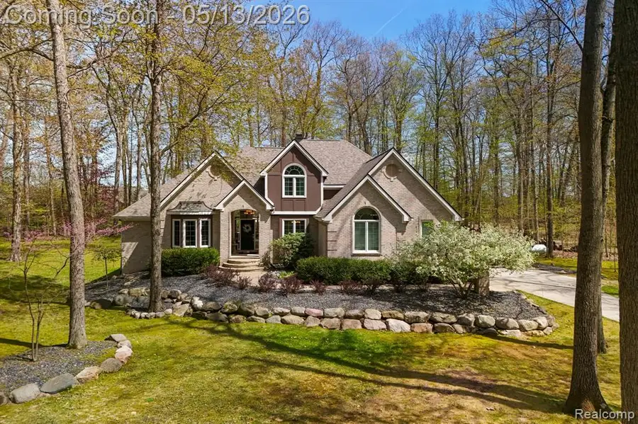 157 Winding Woods, Brighton, MI 48114 - #2
