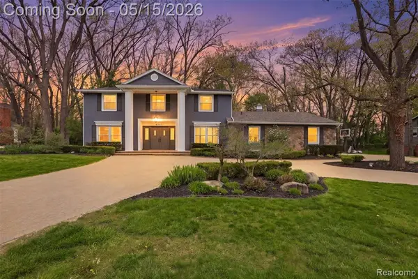 4243 Sunningdale, Bloomfield Hills, MI 48302