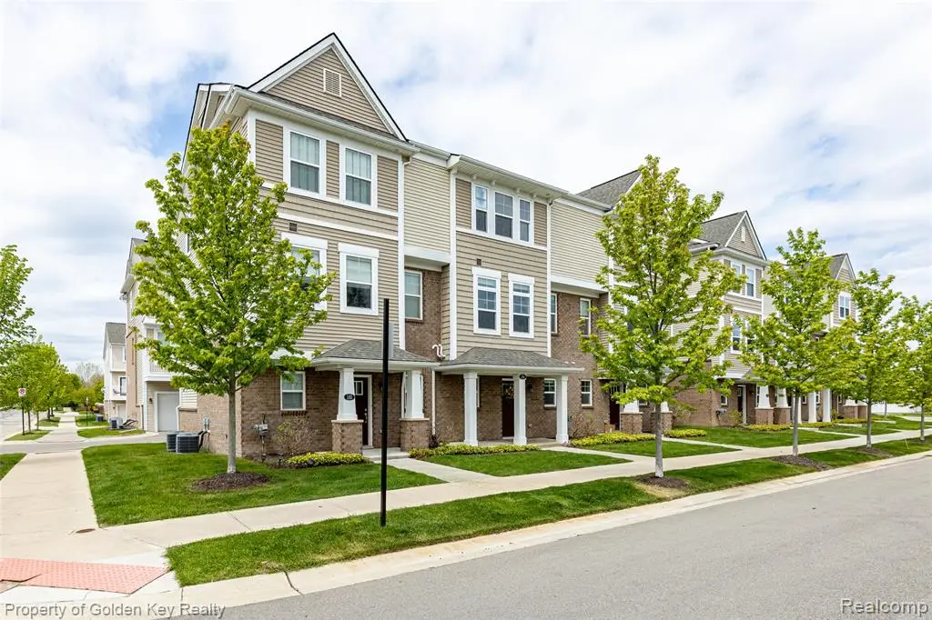 189 Monument, Wixom, MI 48393 - #1