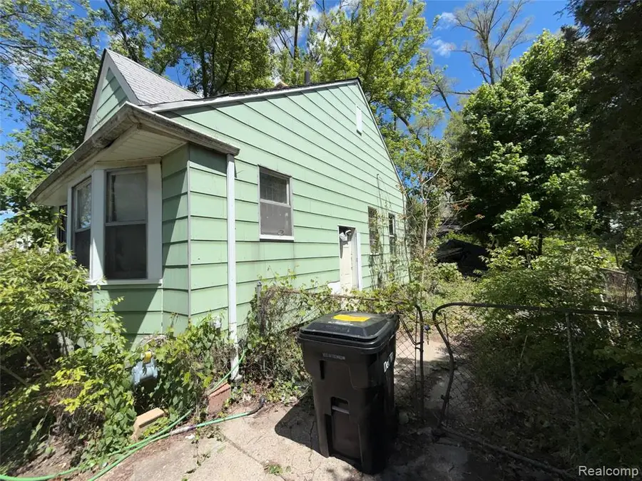 18434 Vaughan, Detroit, MI 48219 - #2