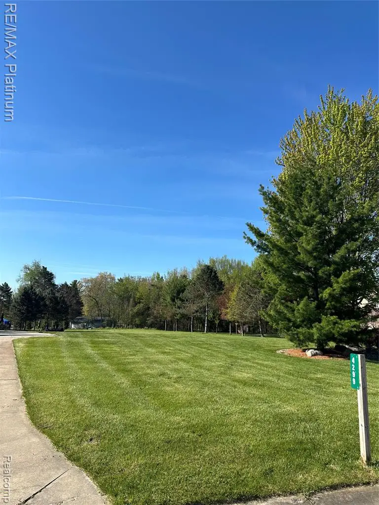 4299 Lake Farms, Linden, MI 48451 - #3