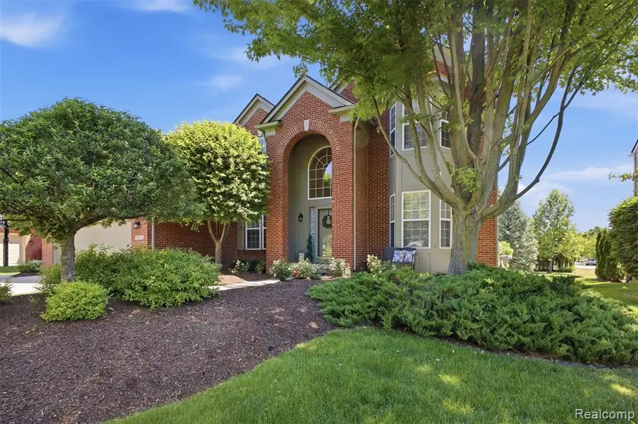49133 Running Trout, Northville, MI 48168 - #2