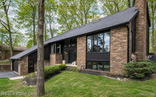 6464 Deer Ridge, Clarkston, MI 48348