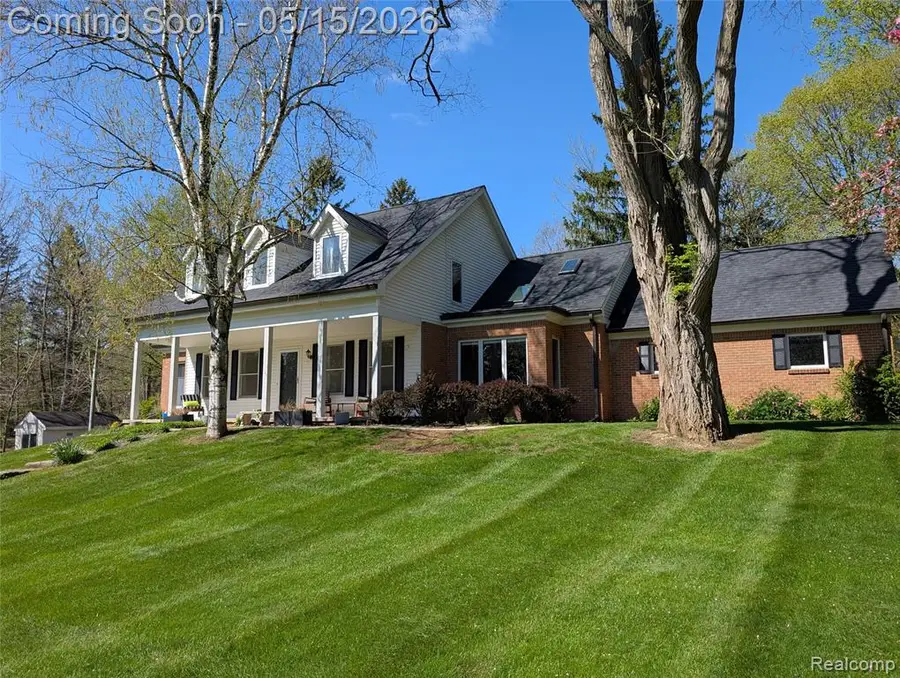 1101 Cripple Creek, Rochester Hills, MI 48306 - #2