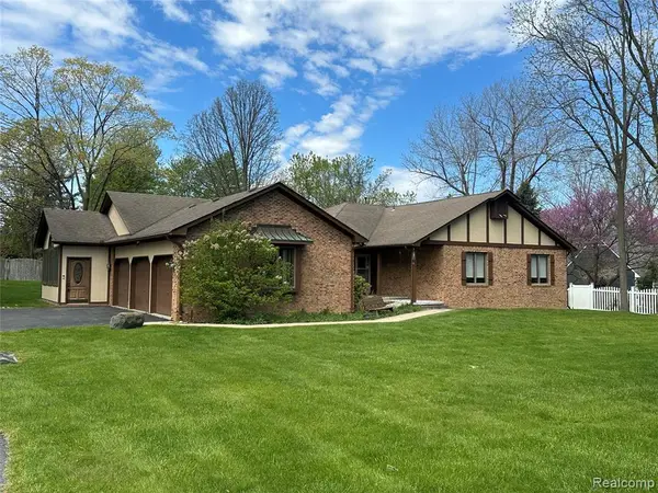8329 Caribou, Clarkston, MI 48348