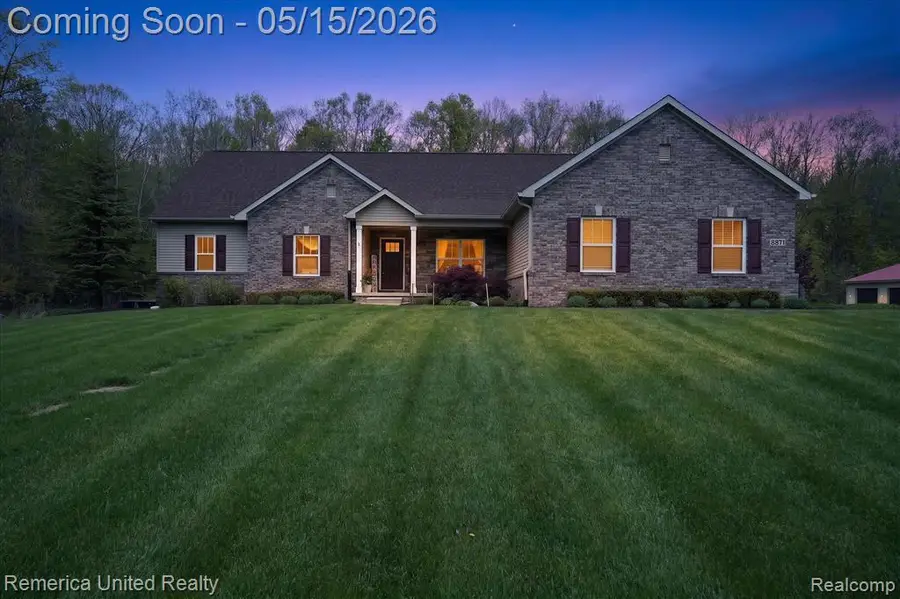 8871 N Gregory, Fowlerville, MI 48836 - #2