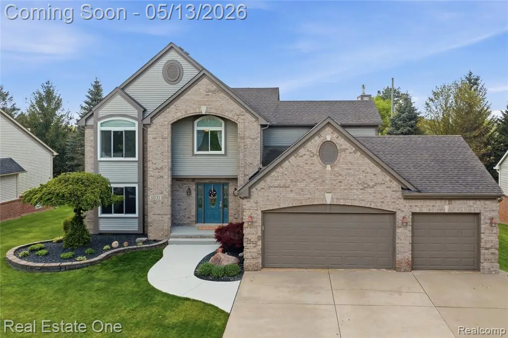 1031 Crestwood, South Lyon, MI 48178 - #1