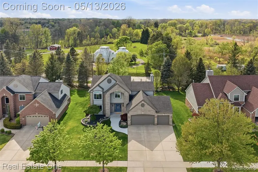 1031 Crestwood, South Lyon, MI 48178 - #2