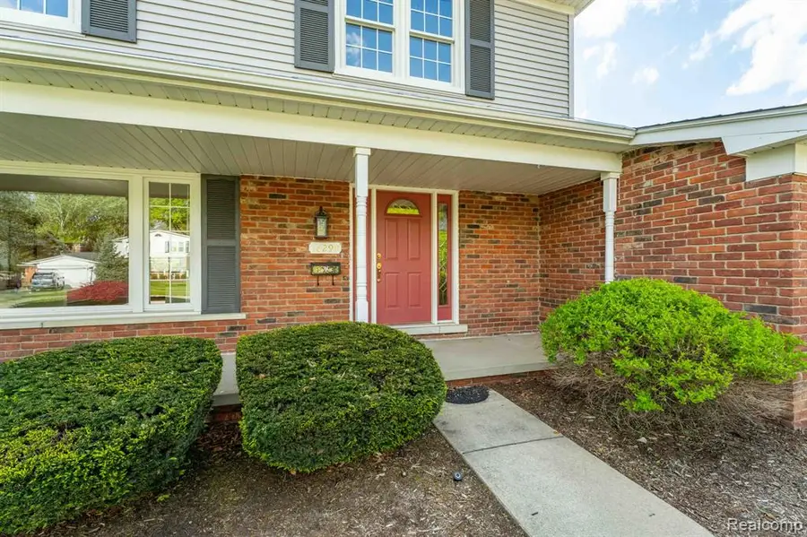 16299 Edgewood, Livonia, MI 48154 - #3