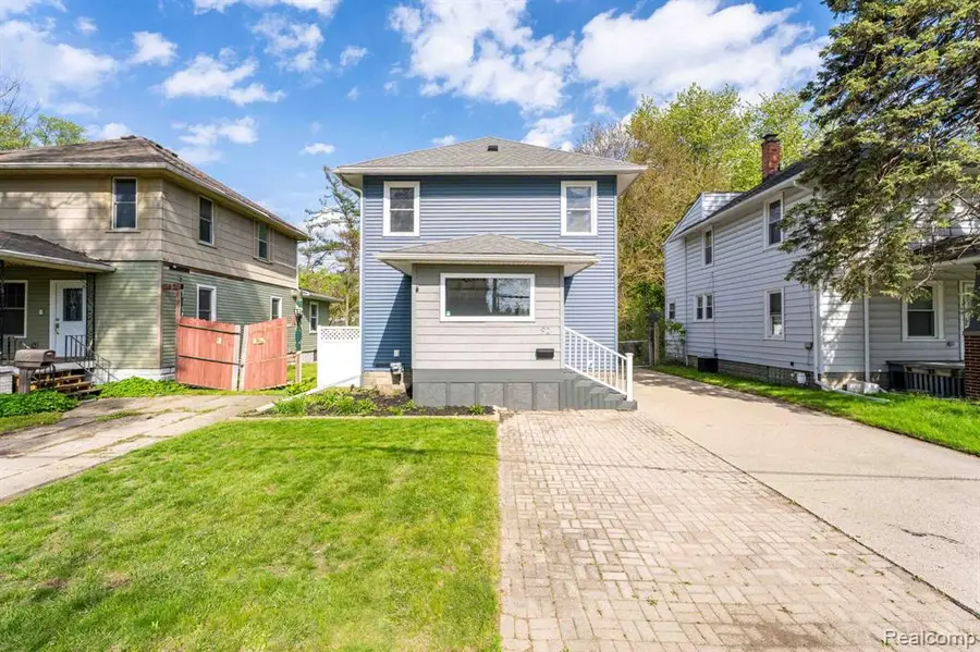 92 Eldredge, Mount Clemens, MI 48043 - #2