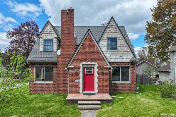 317 E Grand River, Fowlerville, MI 48836