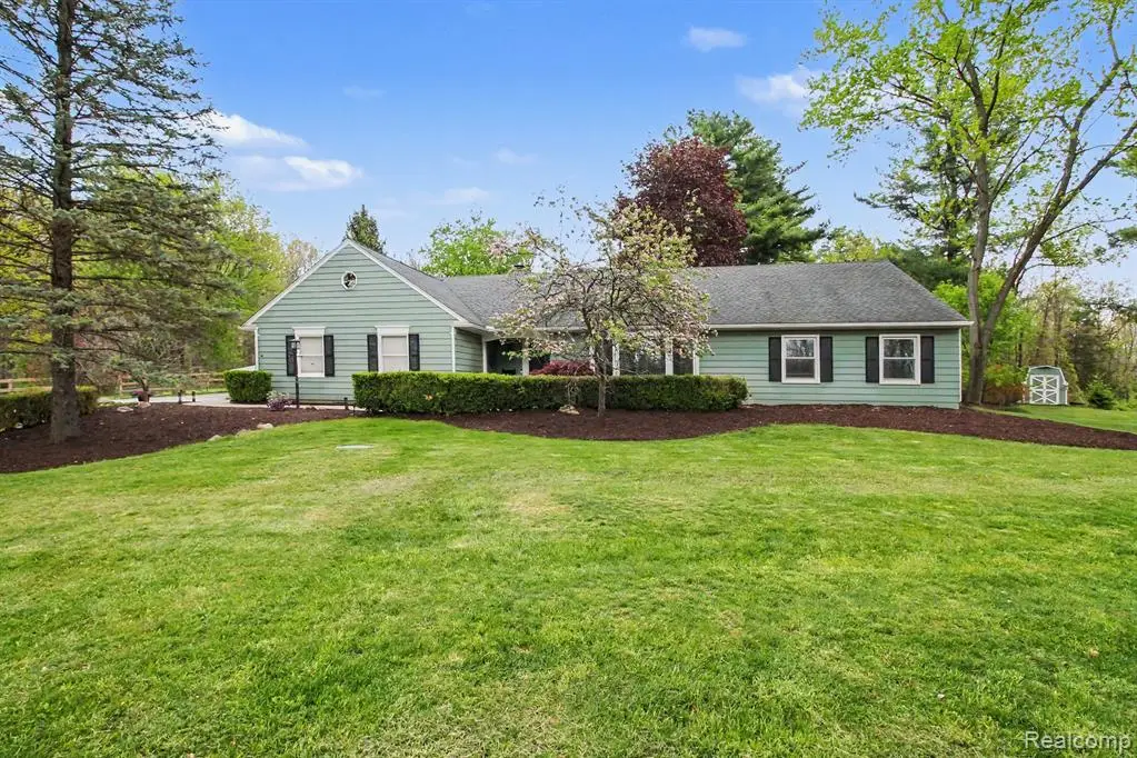 2601 Old Plank, Milford, MI 48381 - #1