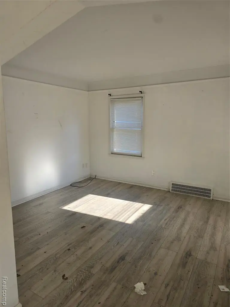 8245 Brace, Detroit, MI 48228 - #3