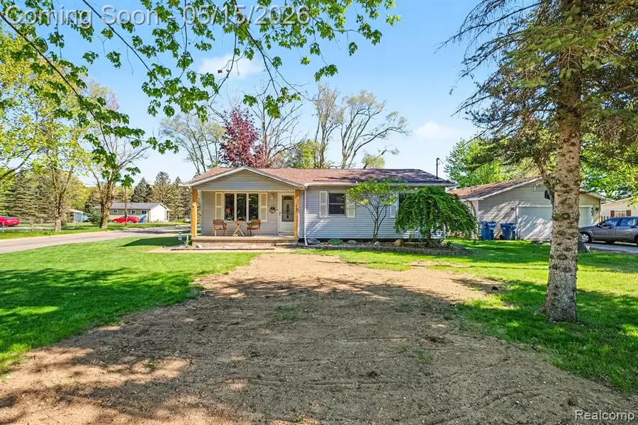 401 Lakeview, Holly, MI 48442 - #3