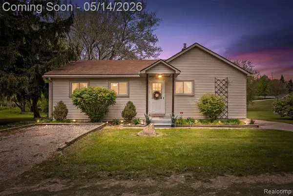 3469 Taylor, Auburn Hills, MI 48326
