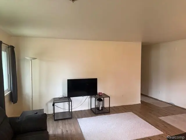 935 Ingleside, Flint, MI 48507 - #3